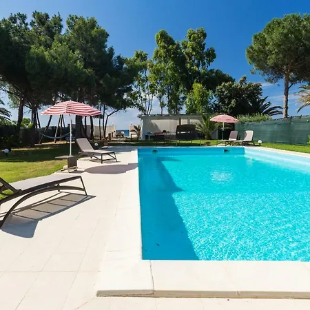 Casa Vacanze Caravelle Villa *